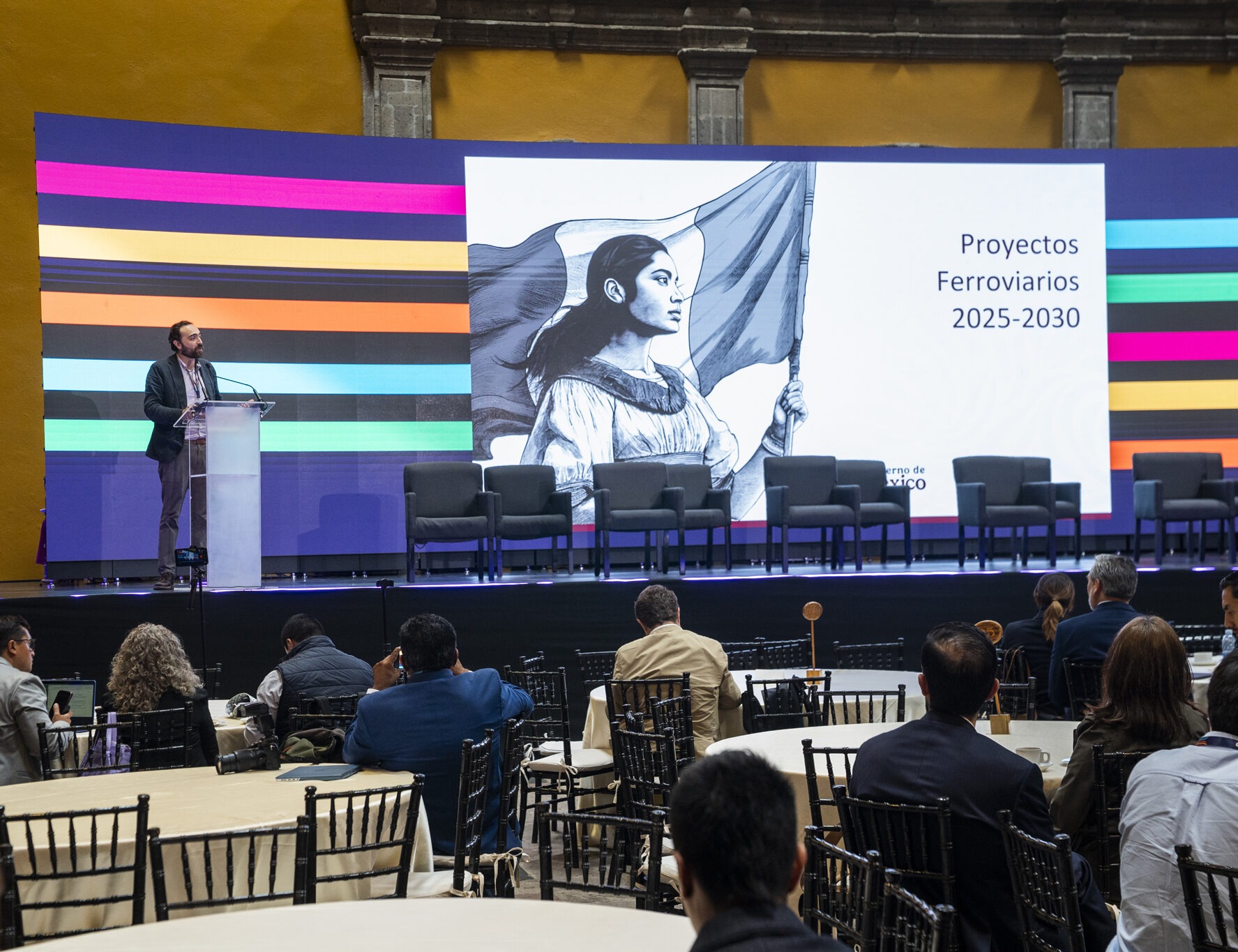 Andrés Lajous presentó el plan ferroviario 2025–2030 del gobierno de México en Ruta México 2025